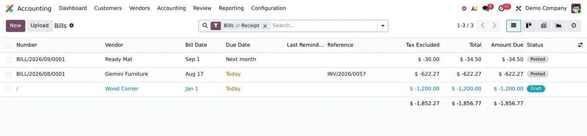 An Odoo vendor bill list with references and amounts.
